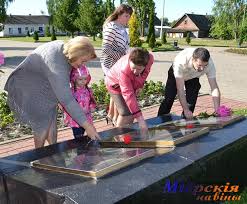 Митинг на площади Памяти павших борцов в Миорах