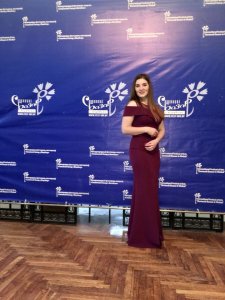 Диана МАЛЯВКО из Миорского РДК вышла в финал конкурса исполнителей эстрадной песни "Витебск-2021"