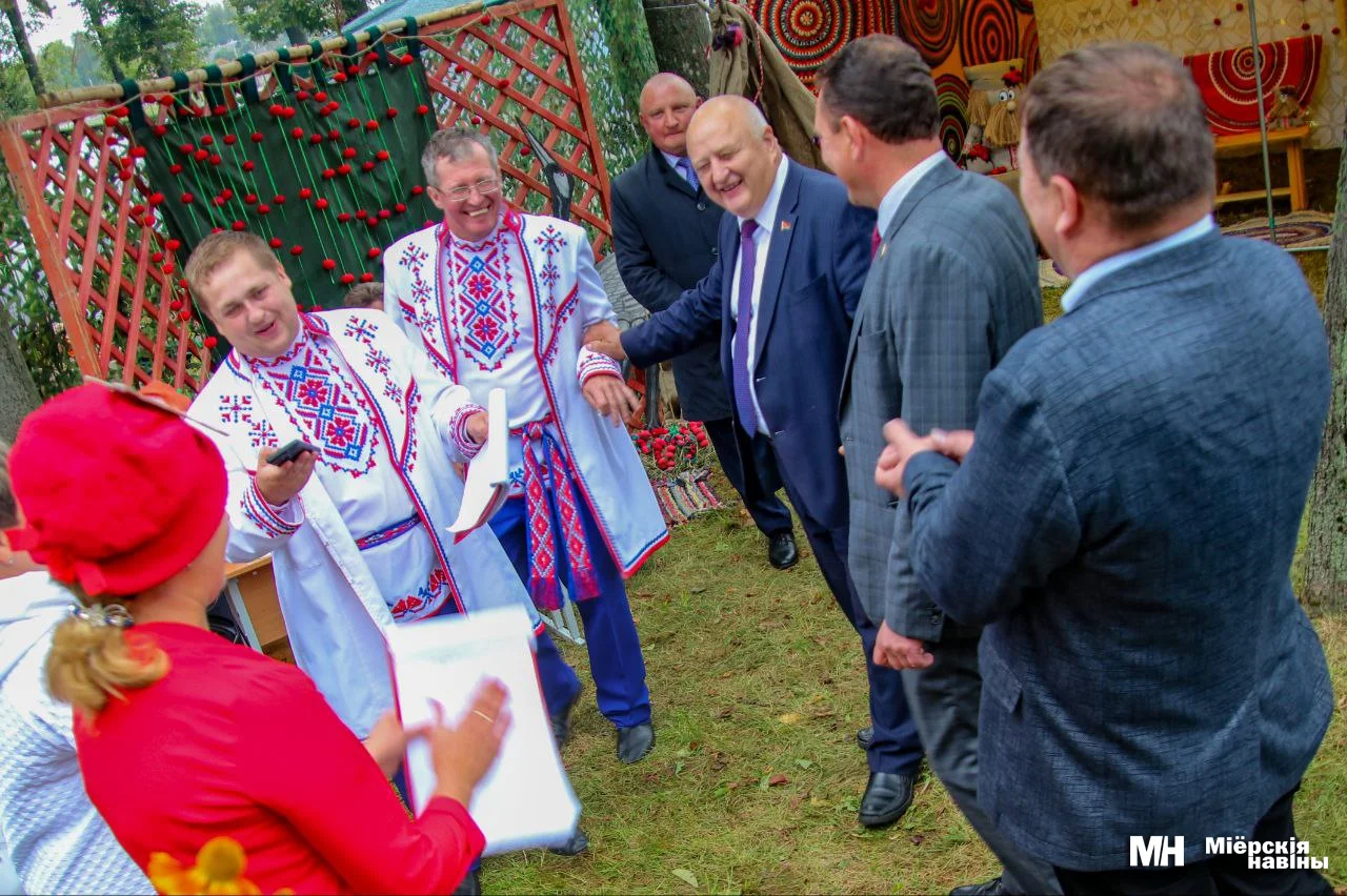 Осенняя сказка приглашает на Миорщину