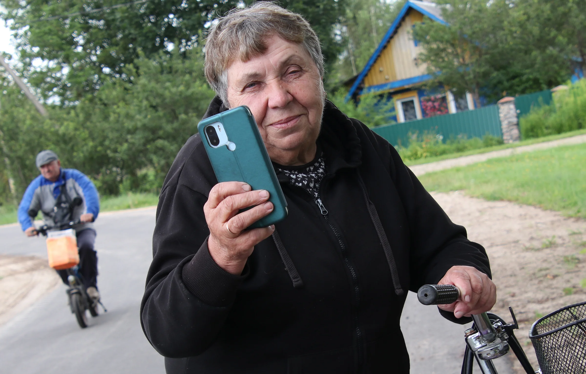 Реня Седловская из деревни Николаево о благоустройстве и добрососедстве