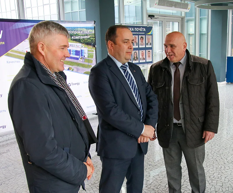 Заместитель председателя Витебского облисполкома Вячеслав Дурнов: Одна из изюминок Миорского края – ваш металлопрокатный завод