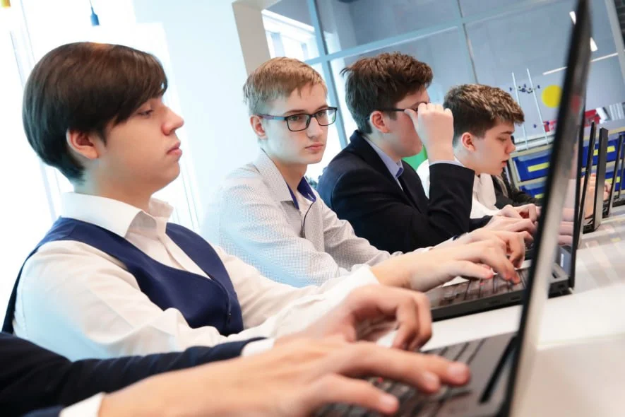 Поддержка одаренной молодежи Беларуси: более Br1 млн из резервного фонда